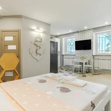 Vip Blue Whale Apartment Odessa